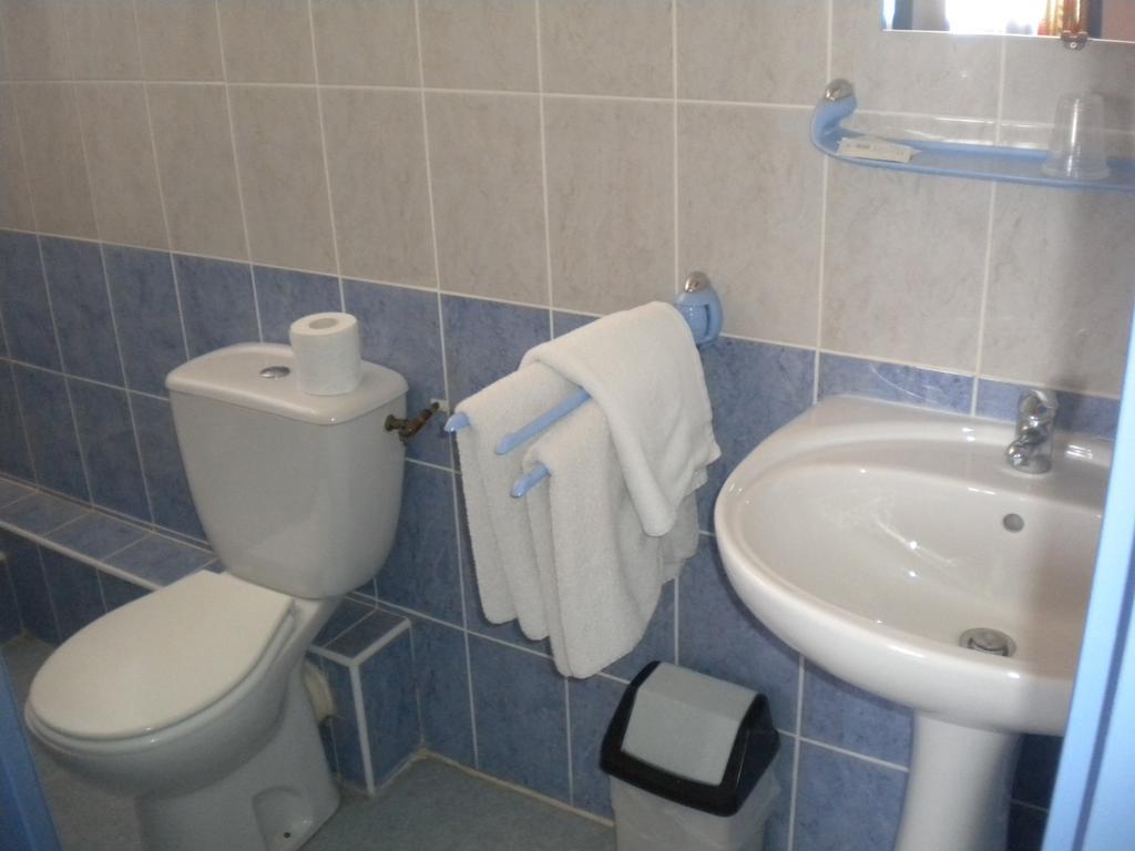 Hotel L'Acropole Nissan-lez-Enserune Pokój zdjęcie